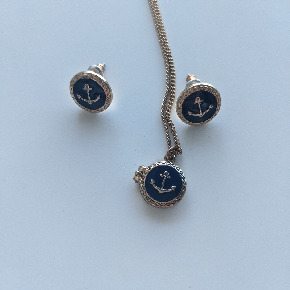 Anchor Locket and Earrings Necklace Set